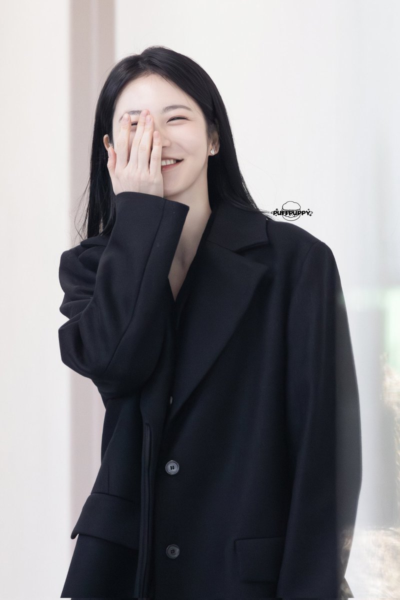 yeeunjjang_'s tweet photo. Her soft smile makes my heart flutter every time 🫶🏻

©️ _puff_puppy_ https://t.co/FIwHPX3bQg