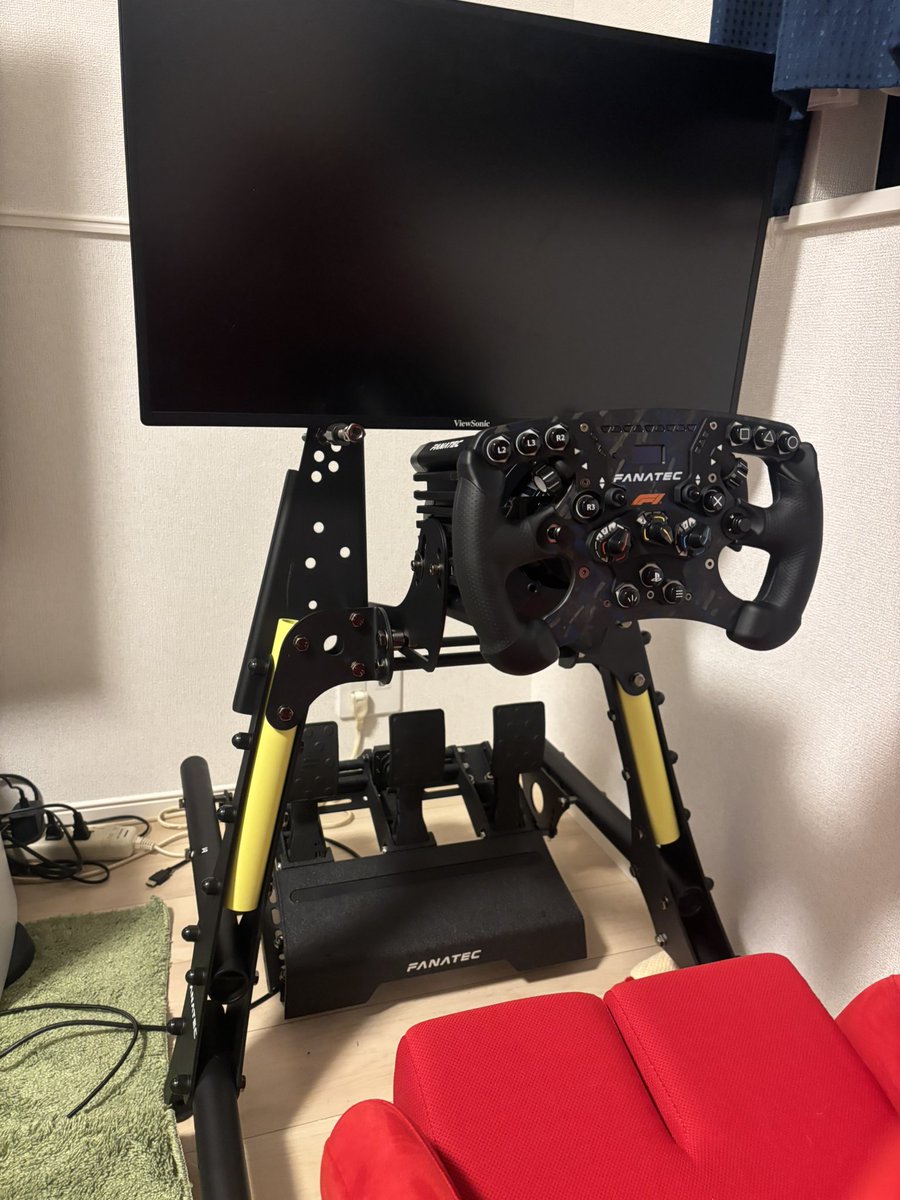 ZsanStars's tweet image. ついにやってしまった

Fanatecで年末セールやってたからDD plus買ってしもうた… FFB重過ぎい