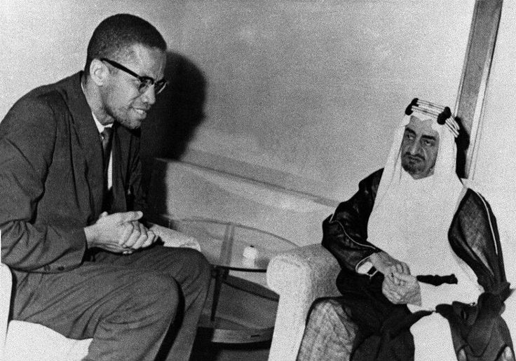 🇸🇦 Malcolm X, murdered in 1965, and Faisal bin Abdulaziz Al Saud. Faisal ended slavery in Saudi Arabia in 1962, and was King of Saudi Arabia from 1964 until he got murdered by his nephew in 1975. Saudi Arabia, 1964.