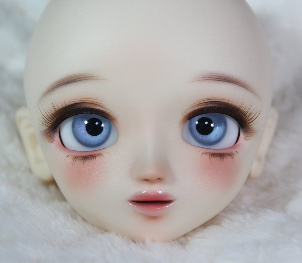 W (작업중) tweet media