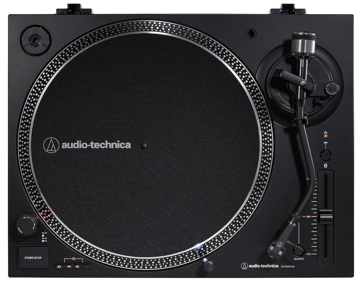 レコードは買いましたが、実はレコードプレーヤーは持ってないのです