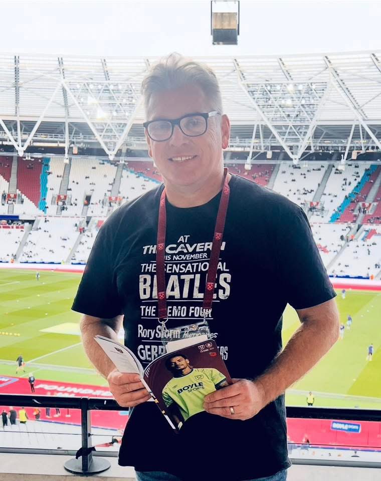 briancjeeves's tweet image. All or nothing…

Struggling West Ham United take on Fulham in a must-win Premier League encounter at the London Stadium.

The East Londoners face the prospect of becoming cut adrift with Wolves and Burnley, should they slip to defeat.

#WHUvFUL #YellowSport ⚽️📰