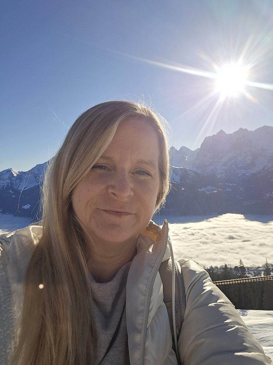 BoppartM's tweet photo. @cryptomanran Good one, greetings from top of Switzerland https://t.co/y8neAMt6nP