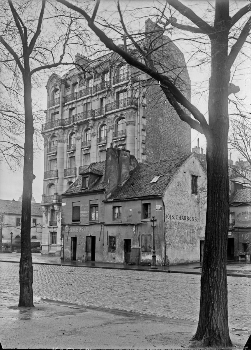 oldparis75's tweet photo. #Paris avenue Lowendal (~1904) https://t.co/w01OJauq3e