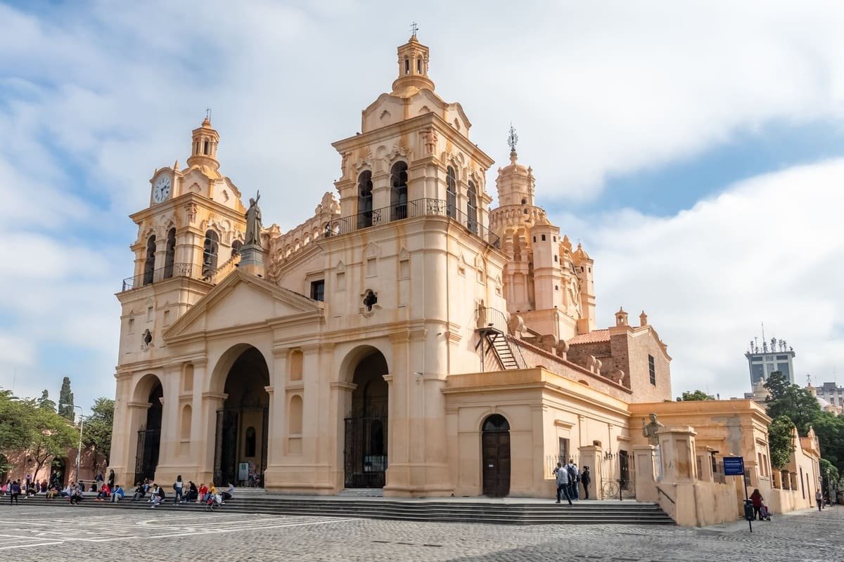 TraveloffPath's tweet image. Move Over Buenos Aires! This Lesser Known City In Argentina Is Rising Fast In Popularity
👇
traveloffpath.com/move-over-buen…