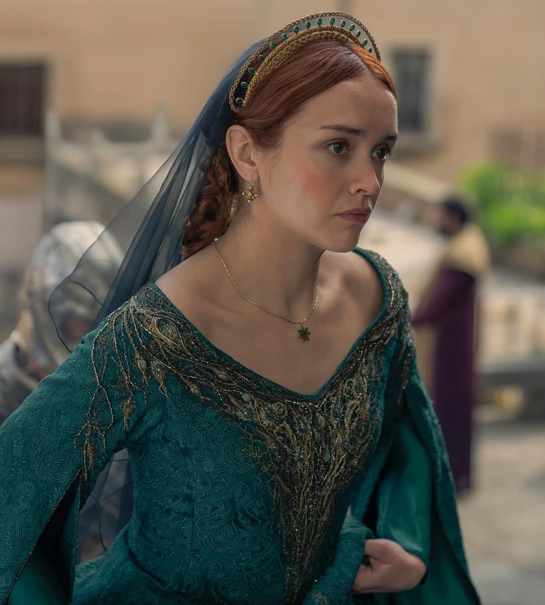 westerosies's tweet image. Happy 32nd Birthday to the incredible Olivia Cooke!