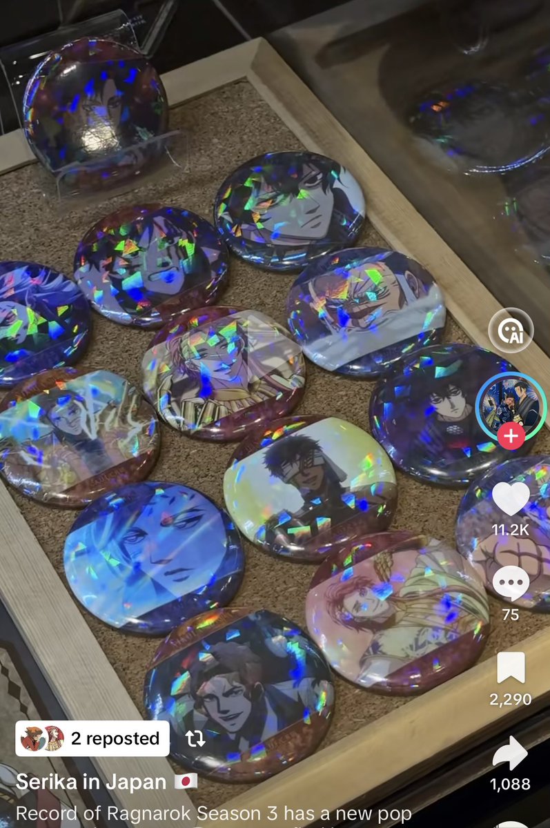 notice how the peoples princess has 3 pins #GOATSHIHUANG