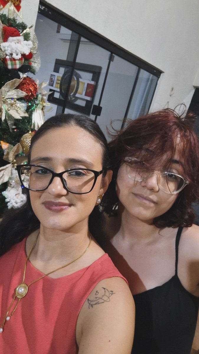 Tenho a afilhada mais linda desse mundo, né <a href="/RiseSunshineR/">Sunshiner</a>