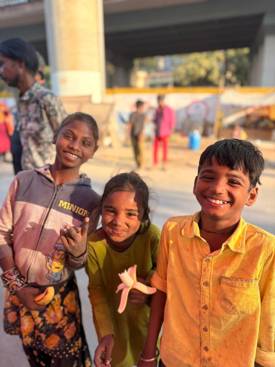 According to the latest UN-Habitat estimates, 318 million people are homeless. While 2.8 billion people, over a third of the global population, lack access to adequate housing.