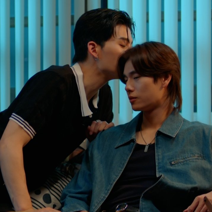 GMMTV's tweet image. *scream in silence*
#MeAndTheeSeriesEP7
@ppnaravit @phuwintang