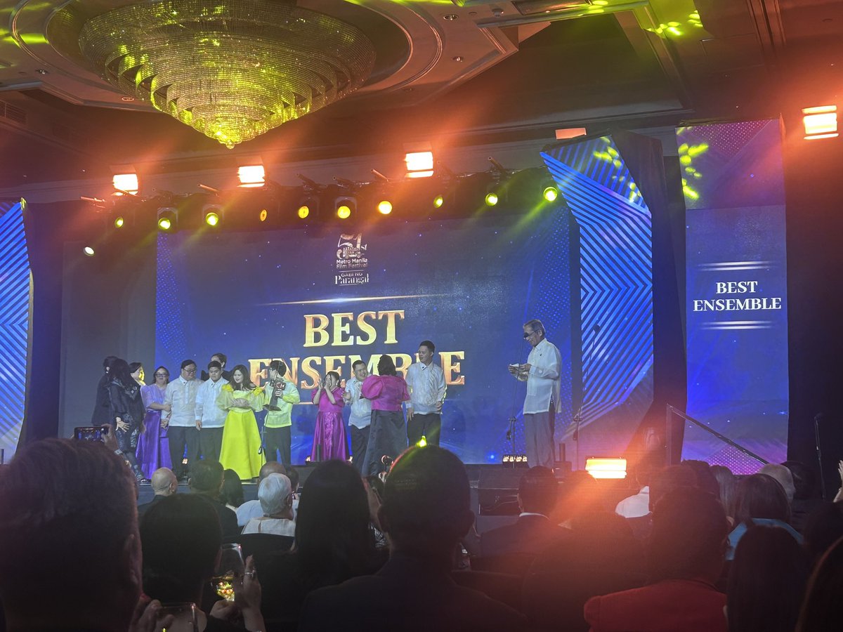 Best Ensemble - I’m Perfect

 #MMFF51GabiNgParangal
