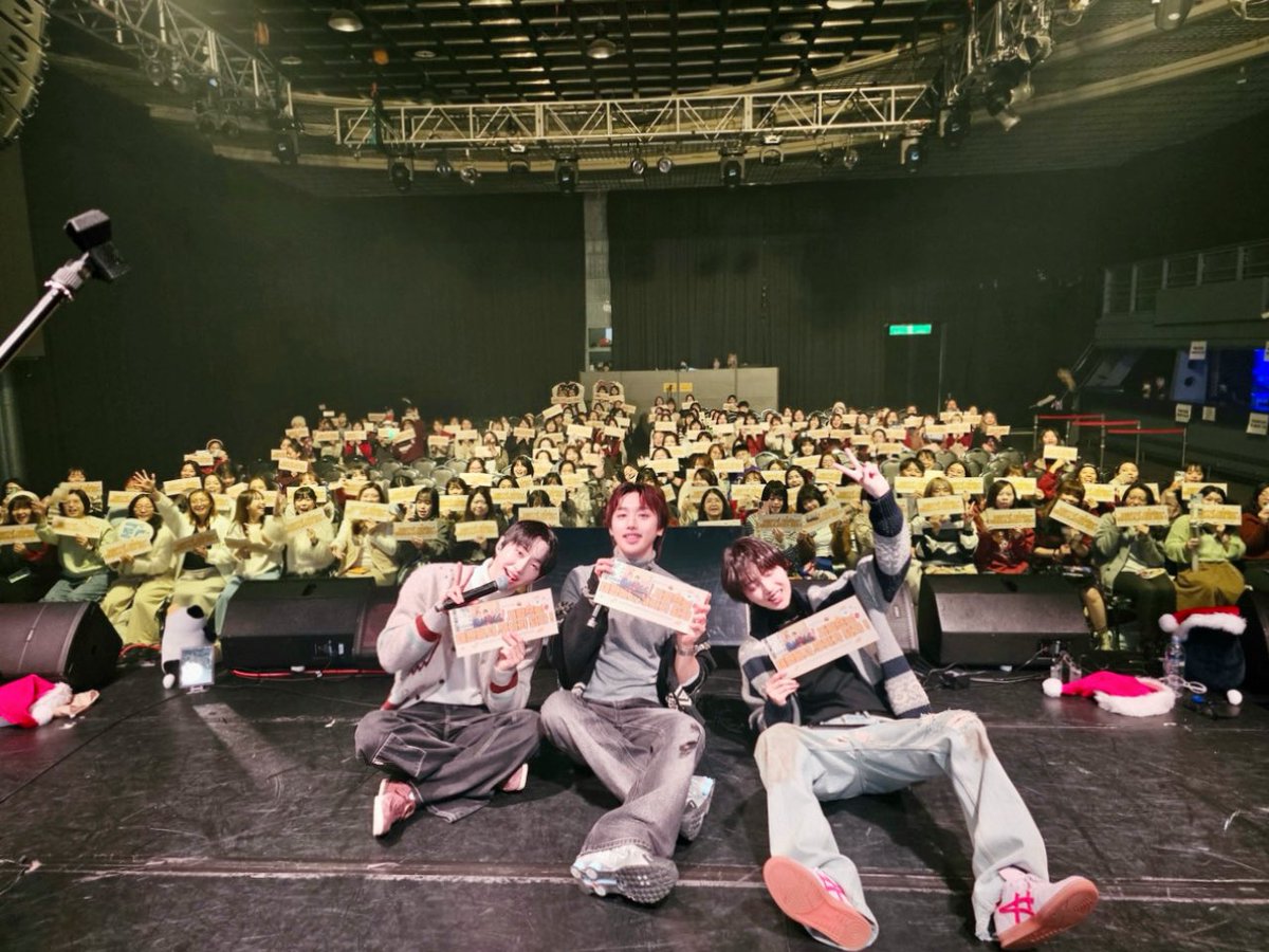 MontOfficial's tweet photo. [📷]

타이베이부터 서울까지 Winter Concert A December to Celebrate 성공적으로 끝~!❄️
2024년에 이은 2025년 겨울콘도 즐거웠나요? 이번 콘서트는 유독 많은 일이 있었네요 항상 찾아와 주시는 우리 민트들 덕분에! 무사히 마칠 수 있었습니다 모두 모두 감사합니다!! 돌아가시는 길 춥지 않게! 배고프지 않게! 따뜻한 밤 보내세요❤️ 고마워용🌱❤️

#몬트 #MONT
#나라찬 #NARACHAN
#빛새온 #BITSAEON
#로다 #RODA
#A_December_to_Celebrate