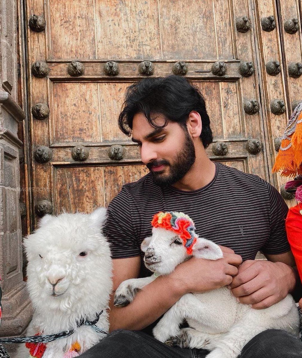 Ahan BABA love from BAAGIBALLIA...

HBD AHAN SHETTY