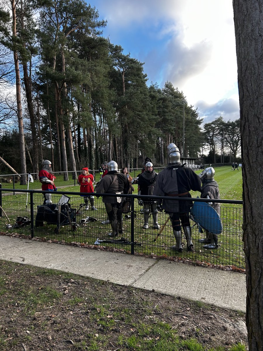 Timbo180667's tweet photo. The knights are getting ready to do battle here @loxwoodfc1920 https://t.co/TgtiiAXTDY