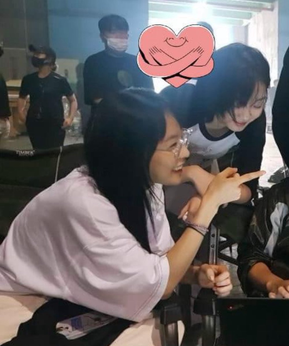 “…Soulmate &amp; As you stood by
 Sonee said that those 2 sets were truly the happiest she’s ever been on. She once thought she would never feel the happiness she felt on Soulmate again, but while working on AYSB she was able to feel it once more, which made her really happy”
❤️❤️❤️