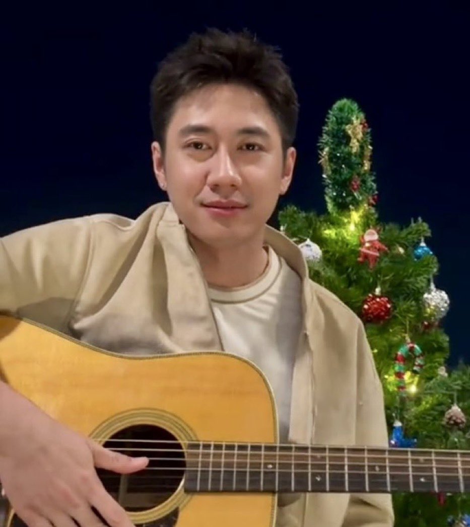 nongpeung8's tweet image. ✳️✳️ละครอันดับ 1 ปี 2568✳️✳️
-พระเอกคือคนที่หล่อที่สุดอันดับ 1 ในใจตั้งแต่ปี 2565-2568
-คิดถึงพระเอกละครอันดับ 1 ทั้งก่อนข่าวและหลังข่าว จังเลยค่ะ😍❤️
#แจมรชตะ @RachataJam