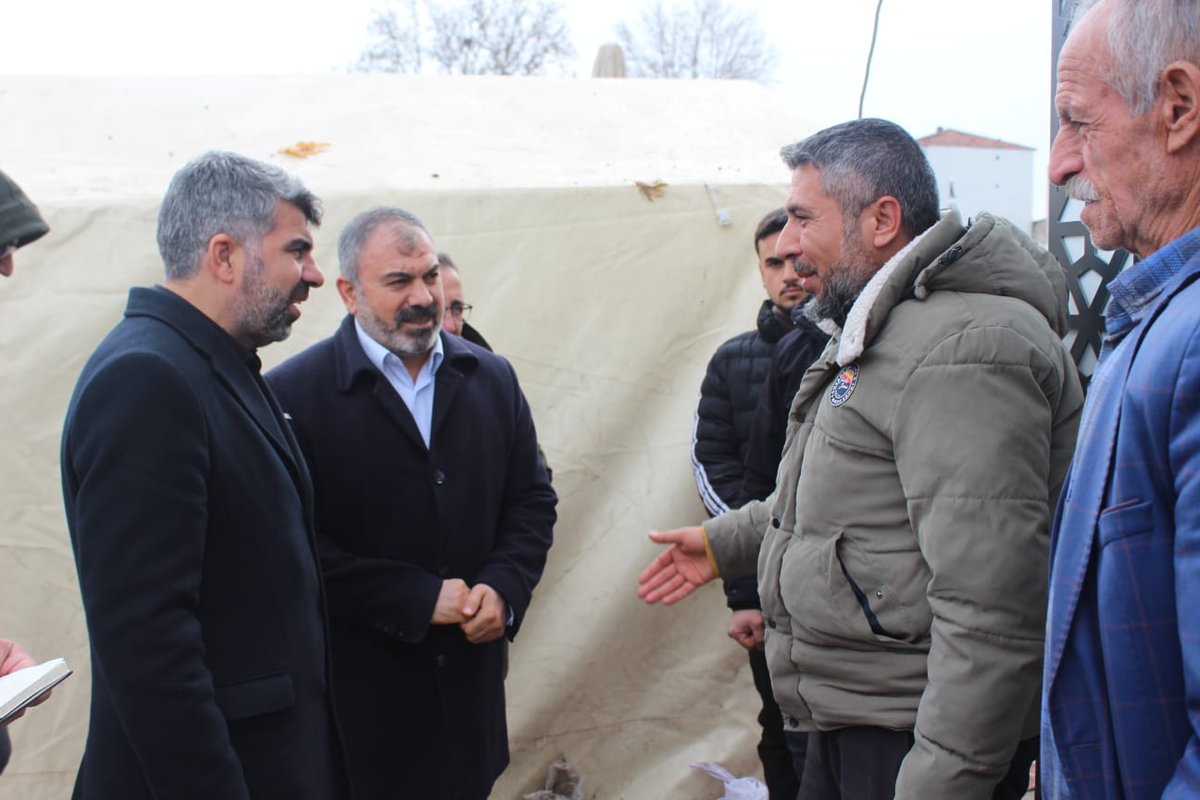 📍ŞİRE PAZARI 

HÜDA-PAR Mersin Milletvekilimiz Sayın <a href="/FarukDinc_/">Faruk Dinç</a>, Malatya Şire Pazarı esnafını ziyaret ederek talep ve sorunlarını dinledi.
Esnafımıza hayırlı ve bereketli kazançlar diledi.
#hudapar
#cumartesi
#asgariücret