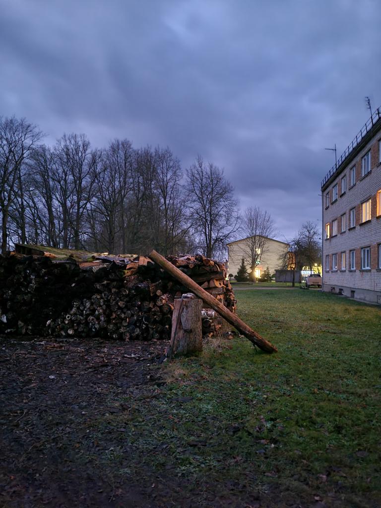 Mums pagalmā lielgabals🫣