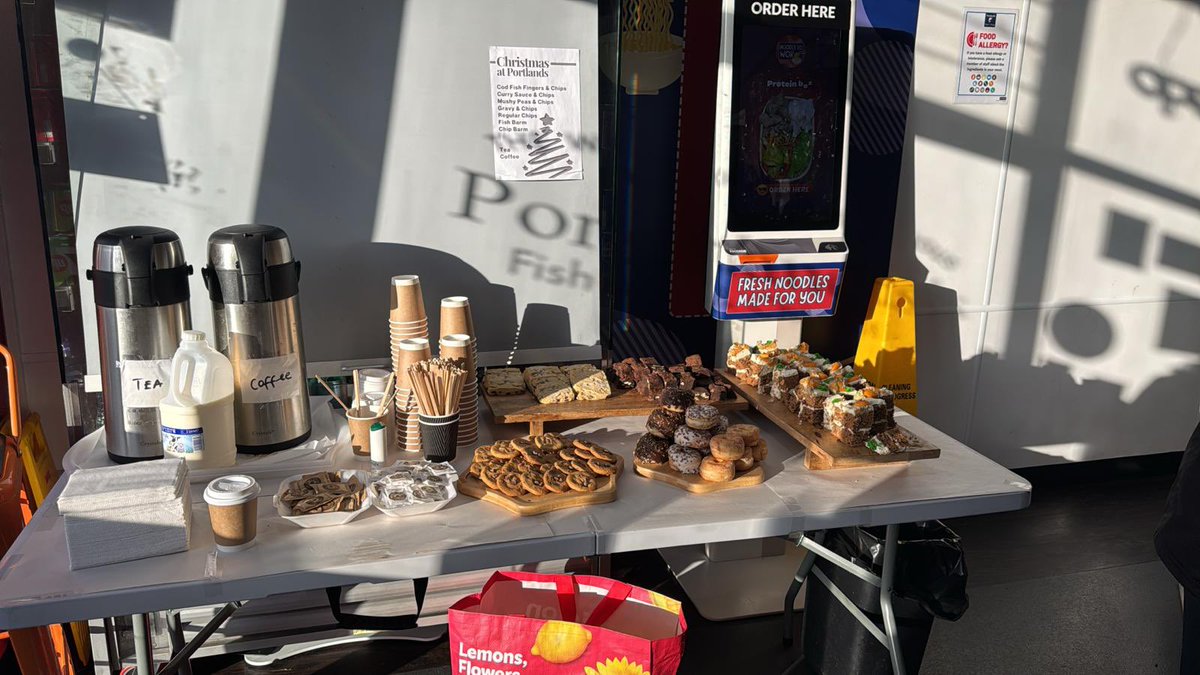 chels.x🦒 tweet media