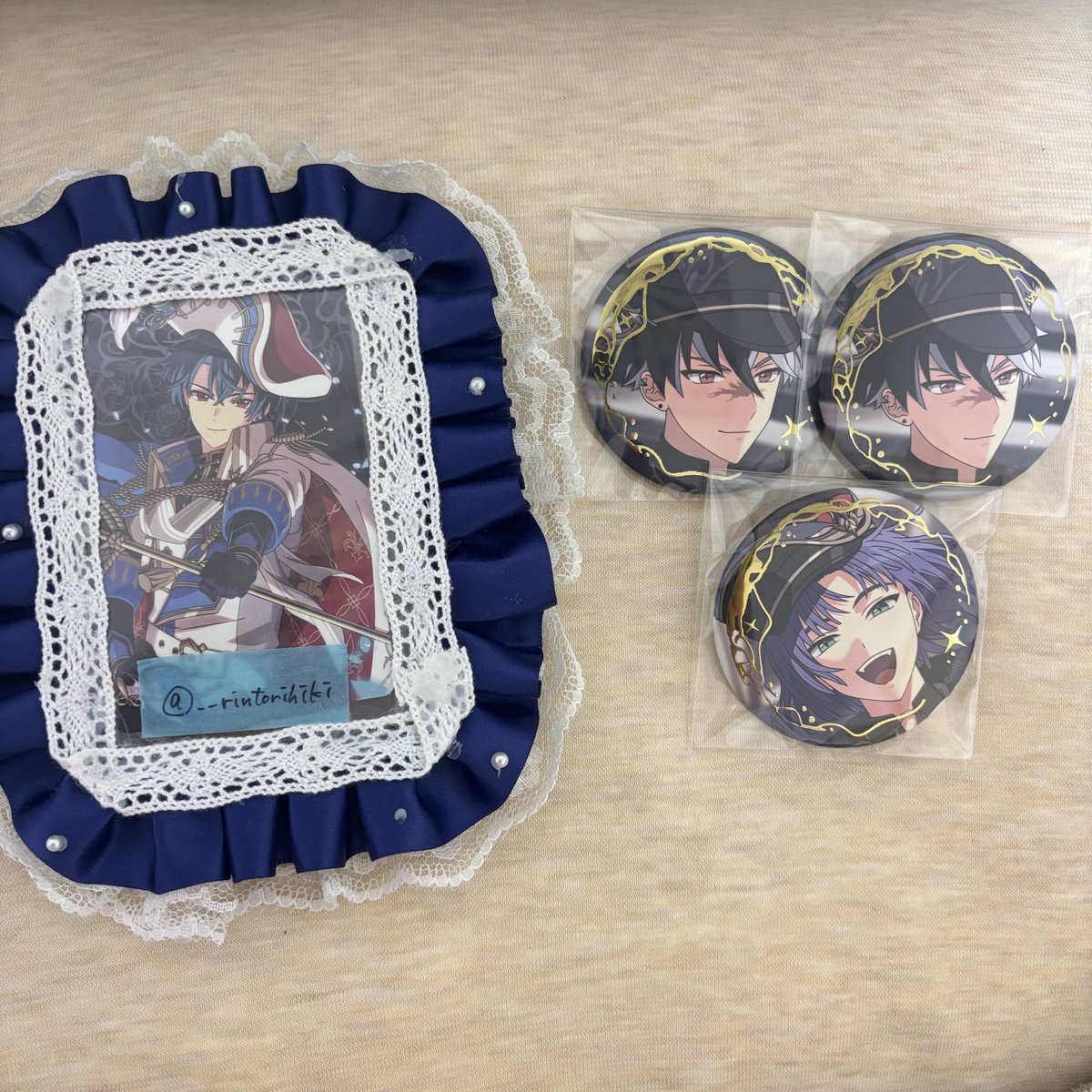 __rin293's tweet photo. ｟交換、譲渡｠まほやく 魔法使いの約束 缶バッジ　缶バ　6周年

｟譲｠ブラッドリー、ムル
｟求｠シノ、定価＋送料

ご縁がありましたらよろしくお願いします🙇‍♀️ https://t.co/op8HBuvEdV