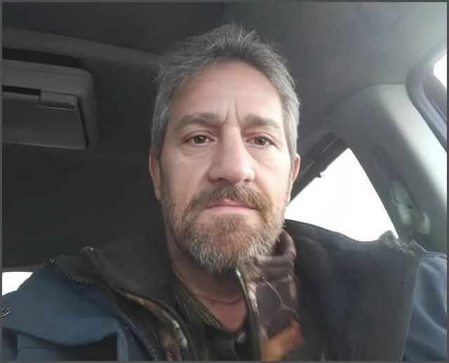 ImtiazMadmood's tweet photo. This is John Eisenman. He lost his daughter to sexual trafficking. She was sold for $1,000 in Seattle Washington. He did what a father should do and researched, investigated and found out about her abduction. 

He RESCUED her HIMSELF. He found out the person who sold her into trafficking was her 19 year old boyfriend. He met up with him, abductd him, bludgeond and stabbed him to death in Nov, 2020. The authorities found him [dead AF boyfriend] in Oct 2021 in the trunk of the car he abandoned. 

John Eisenman sits in jail knowing his daughter is safe and growing up after he has already lived 60 years of his life.