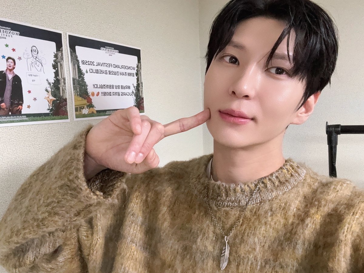 OfficialJTW_LEO's tweet image. [📸PHOTO]

𝐖𝐎𝐍𝐃𝐄𝐑𝐋𝐀𝐍𝐃 𝐅𝐄𝐒𝐓𝐈𝐕𝐀𝐋 𝟐𝟎𝟐𝟓 

2025년 마지막 토요일,
꿈같은 순간의 원더랜드❄️
함께해 주셔서 고맙습니다❤️

#정택운 #JUNGTAEKWOON
#레오 #LEO
#원더랜드페스티벌2025