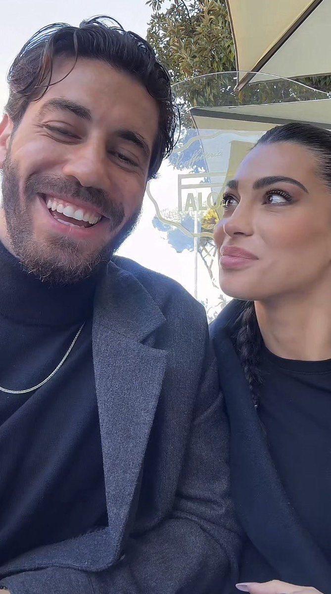 Cleo7_'s tweet image. VI PREGOOOO
Lei è la più dolce di questo mondo🤏🏻
#Rashmer