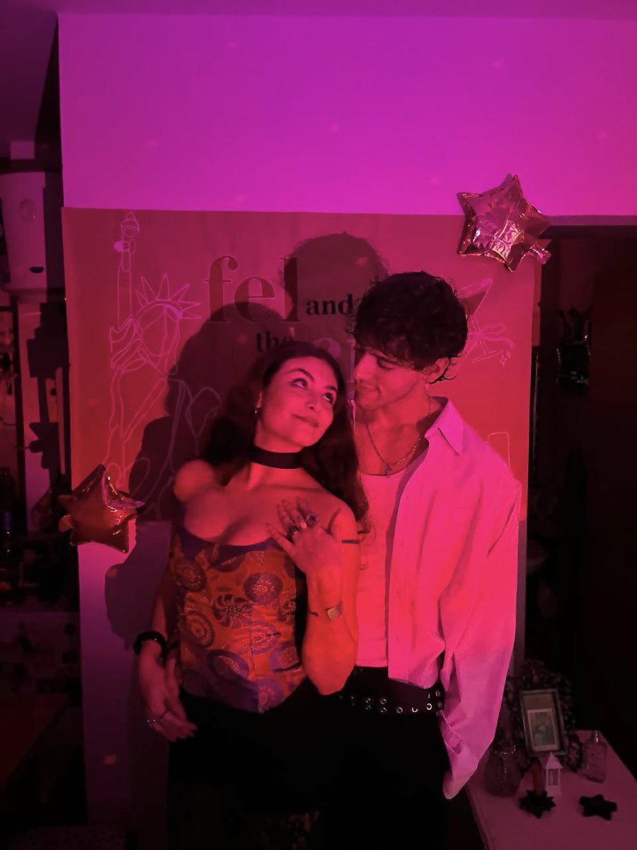 MadeInFel's tweet image. he actually is