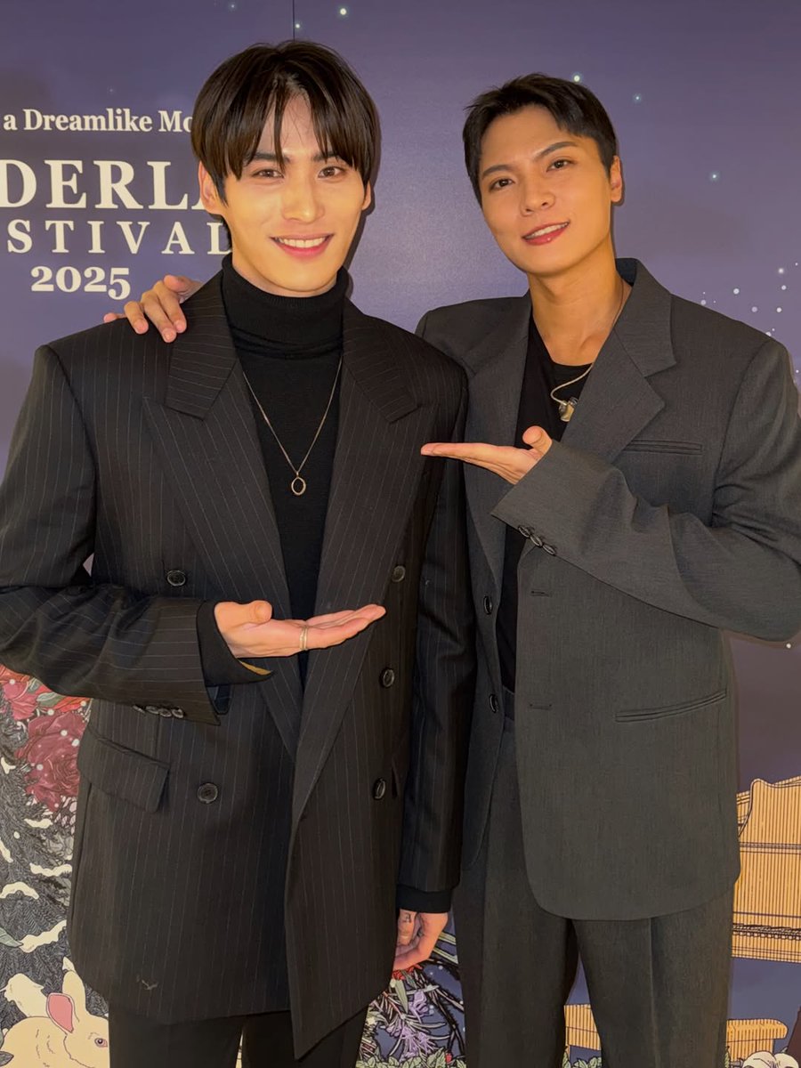 🎸 투로저
🔗instagram.com/p/DSxOy1OD0jG/…