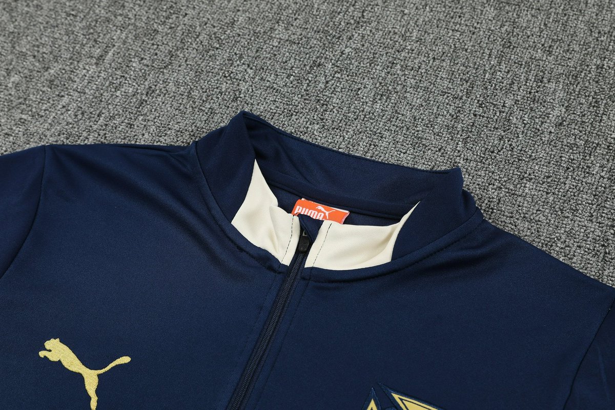 🥶❄️

سويتر وبنطلون منتخب البرتغال 🇵🇹
• متوفر حتى XXL

للطلب👇🏻
Goolatosa.com