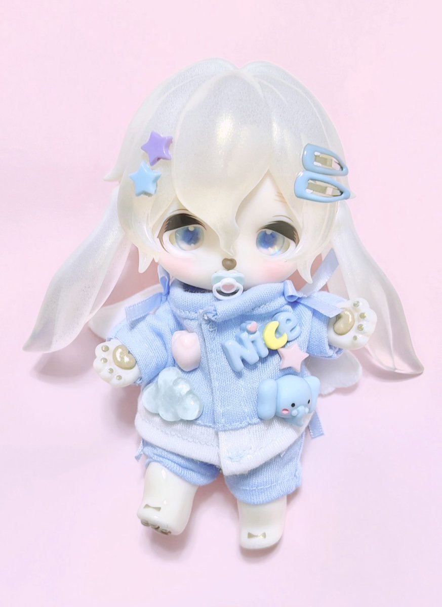 キャンドゥで買ったサブカルジャージ綿綿ちゃんにぴったりサイズでかわいい👼💕

#綿綿の異世界冒険