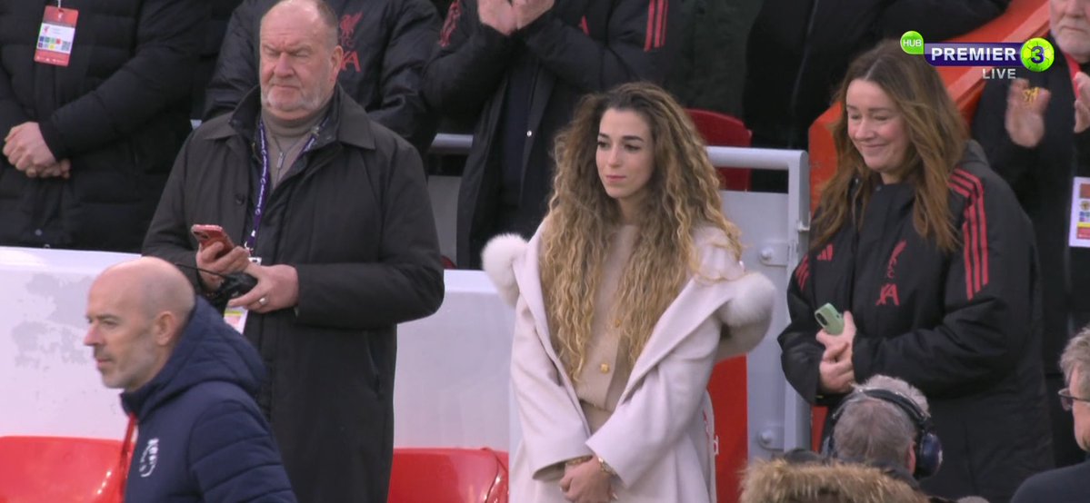 AnfieldEdition's tweet image. Diogo Jota's widow, Rute Cardoso, is in attendance at Anfield ❤️❤️