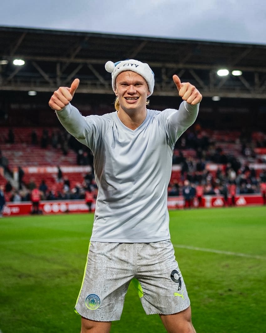 ErlingHaaland's tweet image. Wrapping up 2025 with a win! 🎁