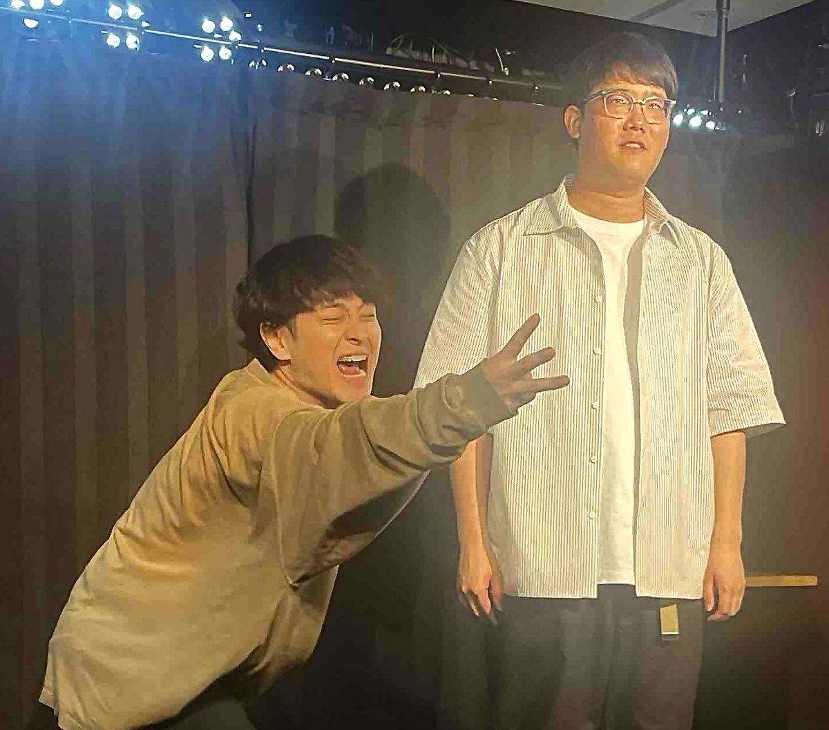 azukarishiranu's tweet photo. 言い切る男を見るななまがり森下さんと
ﾌｧｲﾔｯｻﾝﾀﾞｯを見ないファイヤーサンダー﨑山さん https://t.co/me0yH8EyPq