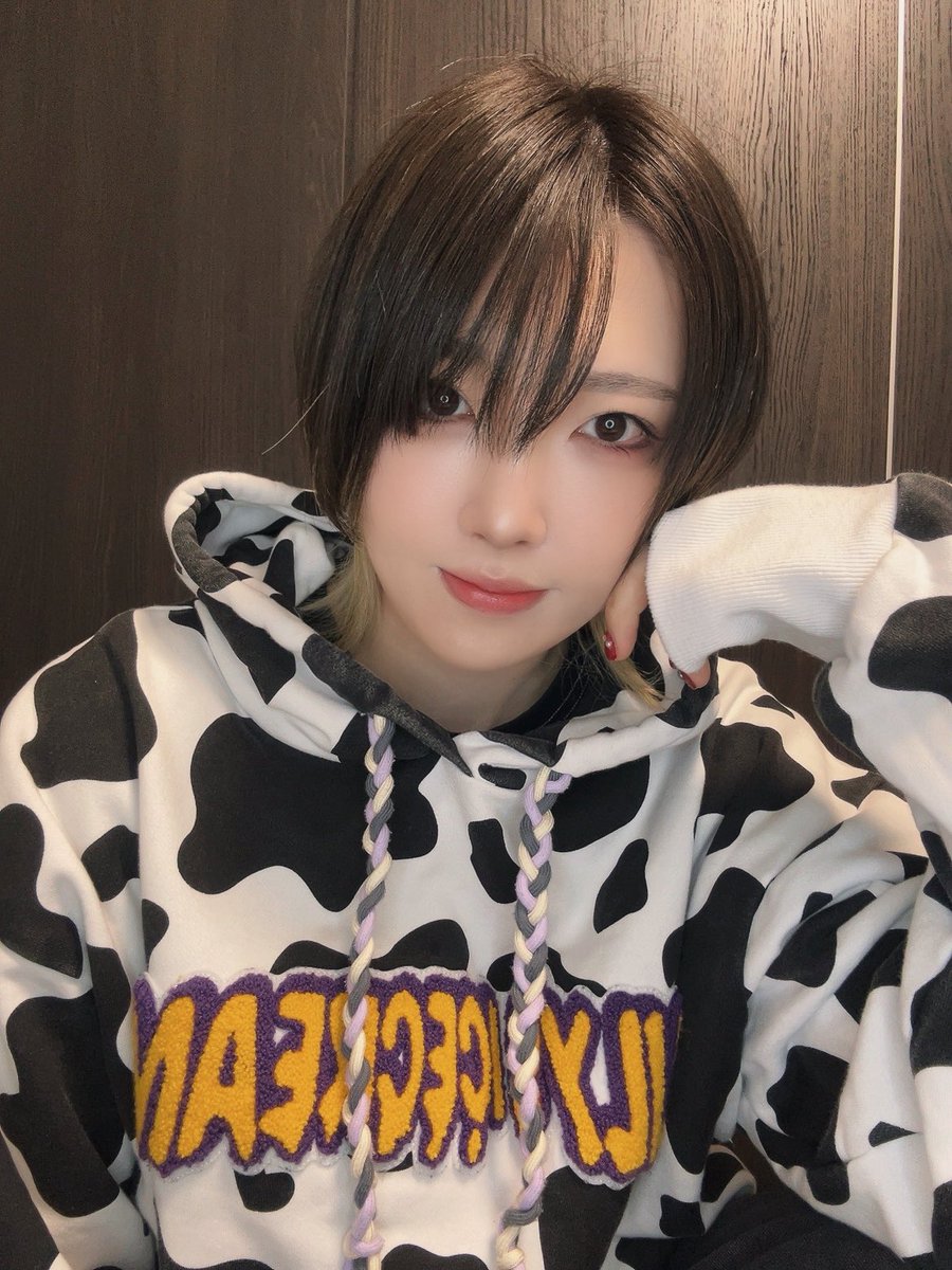 Post by レディ・C on X: 🐮💛！