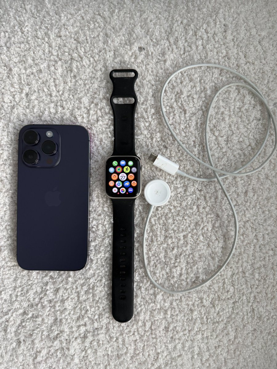 iPhone 14 Pro 128GB Unlocked BH86% with Apple Watch SE2 44MM. Both in an excellent condition. 

Both 8,000ghc including delivery to your location. 

WhatsApp 0550341226