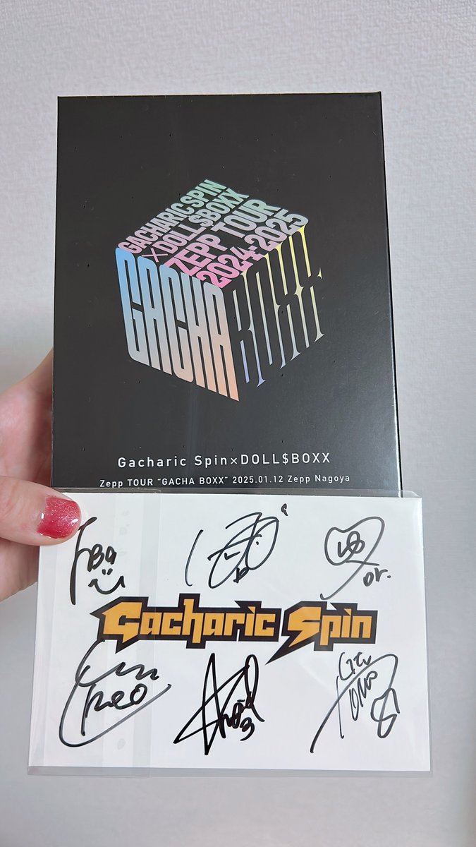 10月に発売された時はお金ヤバくて買うの断念してたライブ円盤