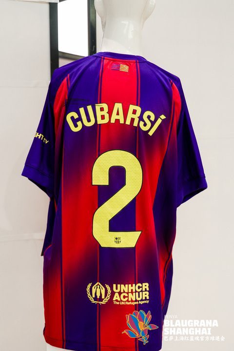 Penyashanghai's tweet photo. The kit and trophy area on penyistas day. #penyes
#iViscaCatalunya!🔵🔴 #BlaugranaChina #ForçaBarça #MesQueUnClub #penya #penyablaugranashanghai #barcelonista #BarcaWorld #ViscaBarca #igersFCB #FCBWorld #FCBarcelona #Barca #FCB #Cules #FCBLive #CampNou #pbshanghai🔴🔵 https://t.co/qgDVLsNdTn
