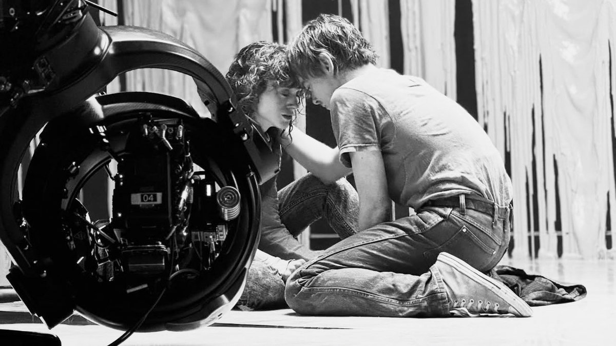 Djancyss's tweet image. All yall ever do is HURT people