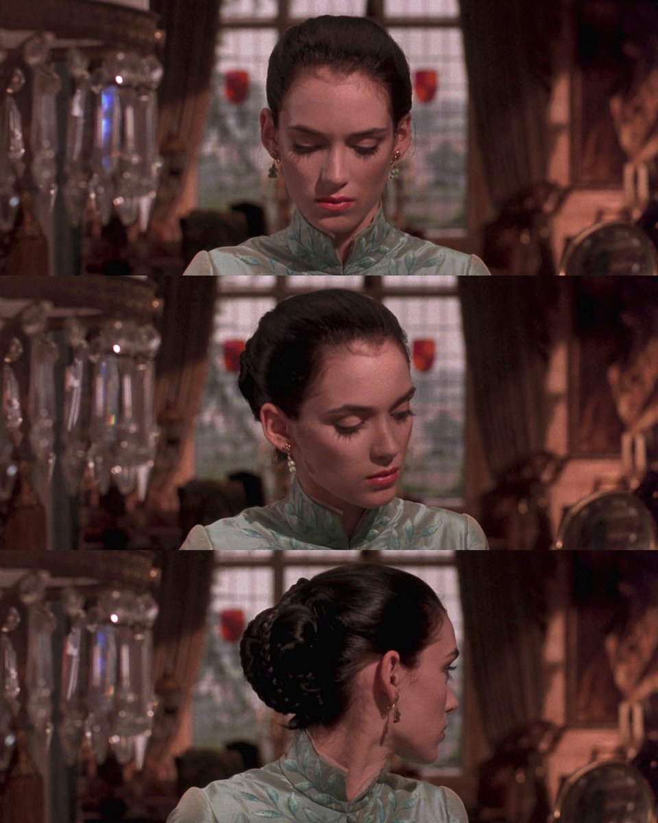gilmxres's tweet image. Winona Ryder in Dracula (1992) is possibly the most beautiful anyone has ever looked