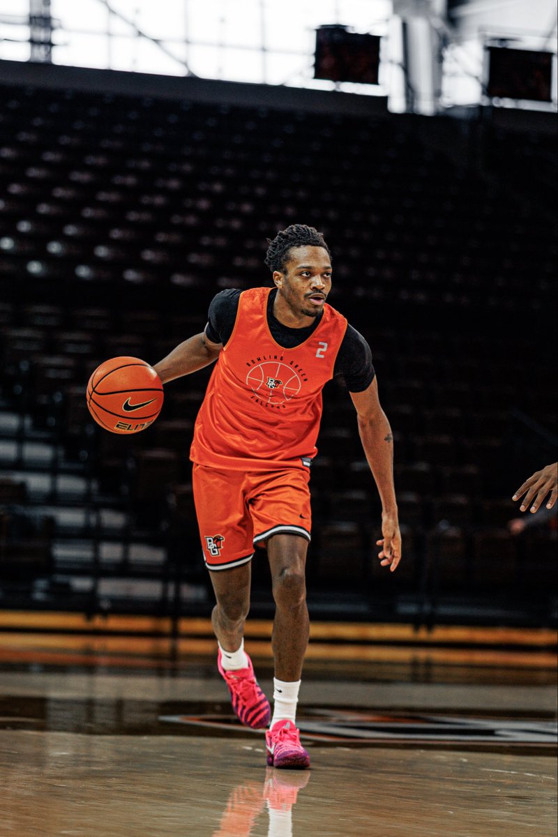 BGSUMBB's tweet photo. 𝙨𝙩𝙞𝙡𝙡 𝙝𝙪𝙣𝙜𝙧𝙮 🍽️

Back in Action Tuesday December 30th @ 7pm in the Stroh! 

🎟️: https://t.co/aZ7fO4QbUR

#AyZiggy | #FlyAroundandFindOut https://t.co/1Lp5bmt8i4