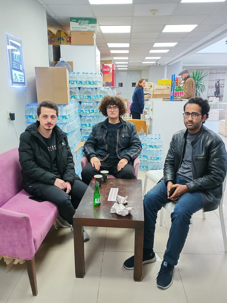 📌 Kampüsler Bizimle Güzel 

📍 Medipol Üniversitesi | Sabah Namazı Buluşması 
📍 Üsküdar Üniversitesi | Çay Buluşması
📍 29 Mayıs Üniversitesi | Hadis Halkası 
📍 Okan Üniversitesi | Çay Buluşması