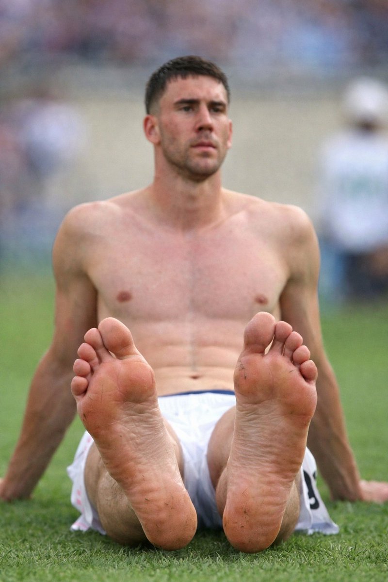 FOOTBALLERS HOT 13K ⚽🔥👣 tweet media