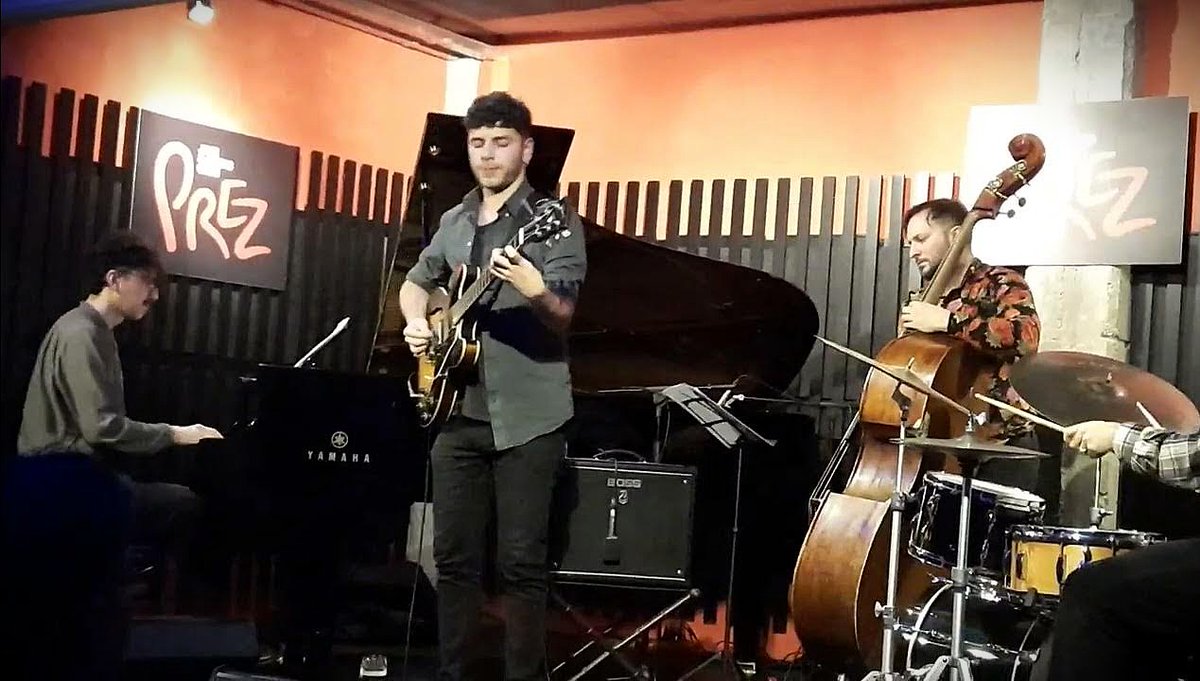 argentjazz tweet media
