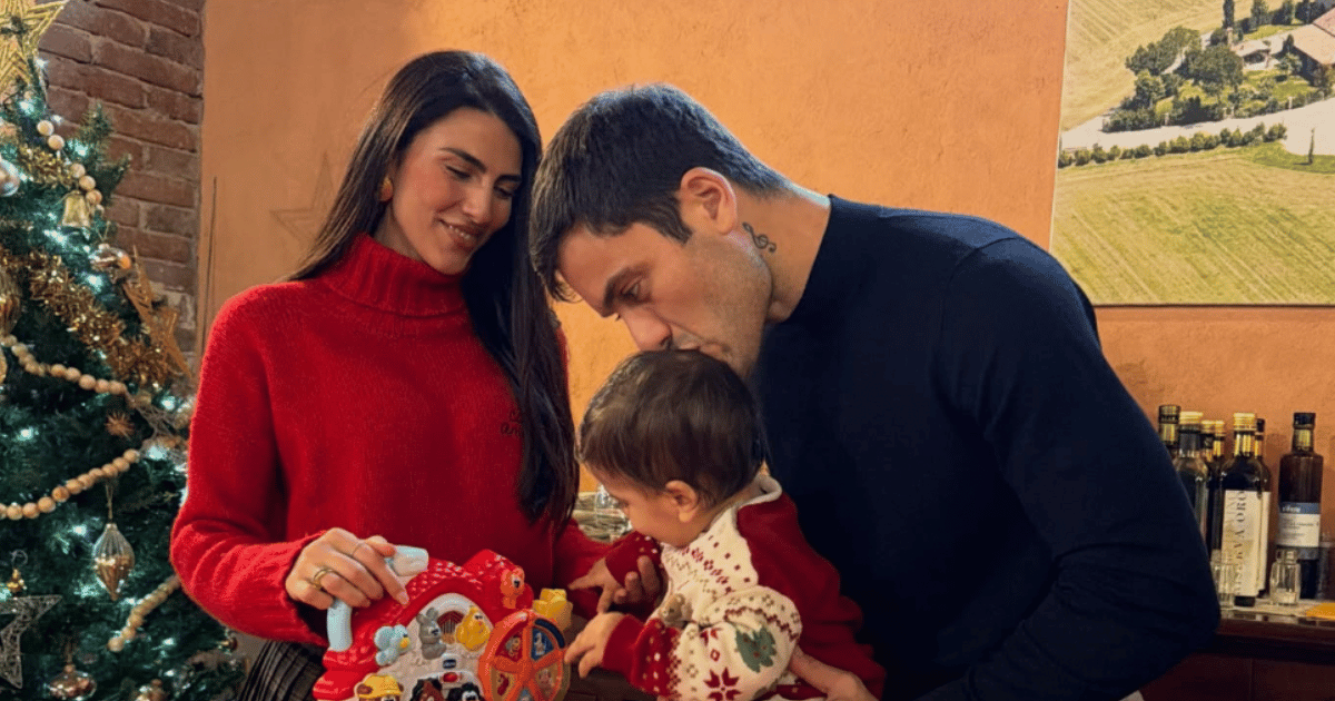 MondoTV241's tweet photo. Giulia #Salemi fa una dolce dedica a Pierpaolo #Pretelli: il messaggio https://t.co/N3IQM1WYHr https://t.co/kd0LKh50eJ