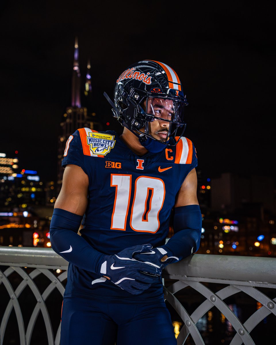 IlliniFootball's tweet image. When we said Navy in NashvILLe, we meant it.