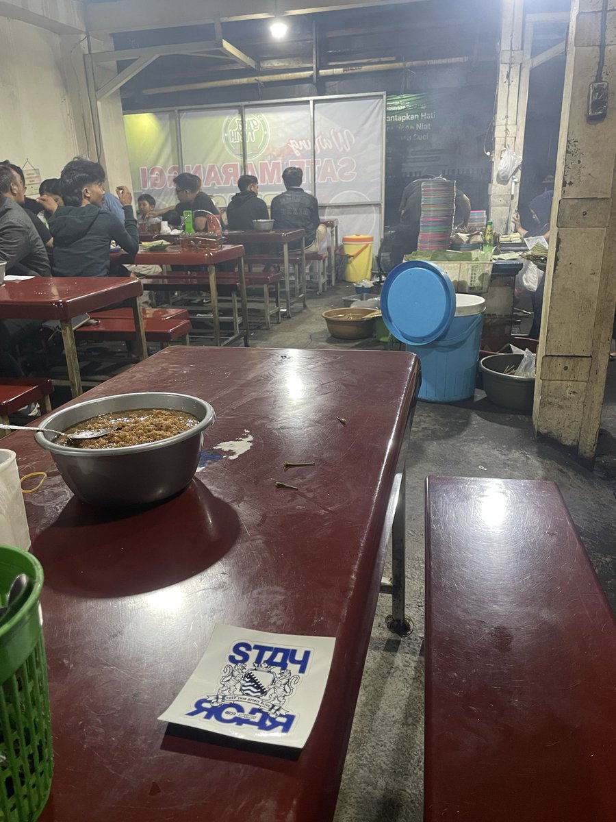 Dingin-dingin di Puncak mah enaknyaaa yaaa ini sate merranggay. enjoy ah