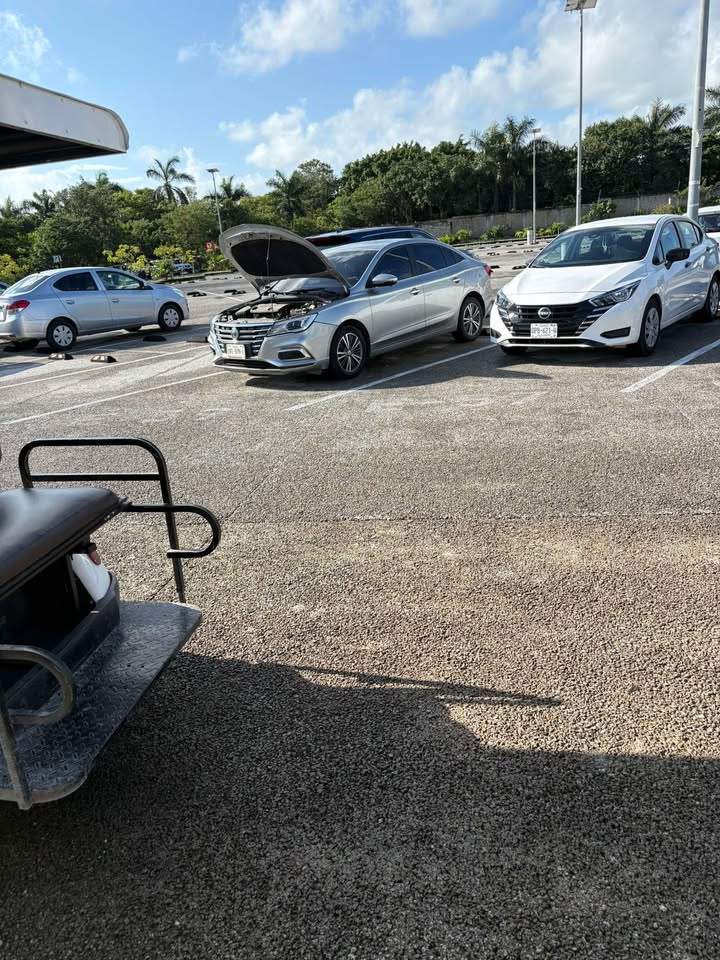 Te cuento otra historia de Mg5.  Rente auto para vacacionar en la rivera maya, dos adultos dos niños, el que renta los autos no puedo decir que es amigo solo un conocido que me dá un servicio y pago por ello, pido rentar un virtus por 7 días, al llegar un empleado de él me