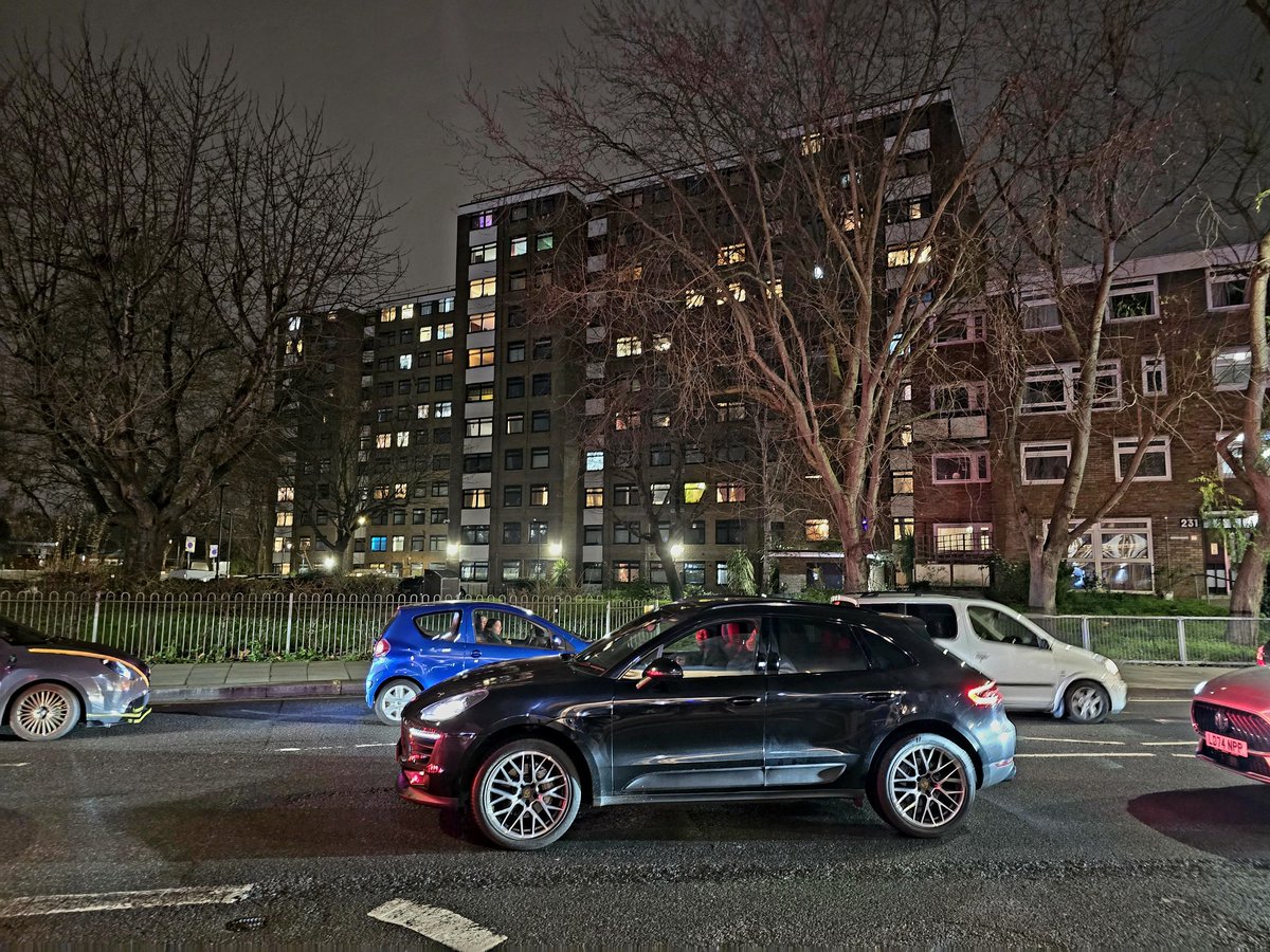 ChelseaDan5's tweet image. Protect  Proper London Council Estate Boozers that Proper Chelsea Legends drink on The Clarence North End Rd West Kensington W14🍻🍻🍻