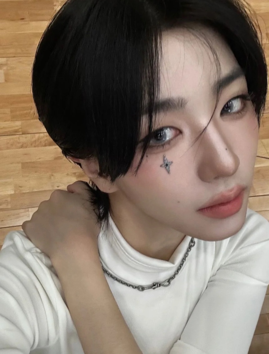 Chizudearest's tweet image. Park sohyun is so gorgeous oh my god single handedky got me to stan triple s, my androgynous queen how can one be so pretty i love stanning girl groups ❤️❤️❤️❤️